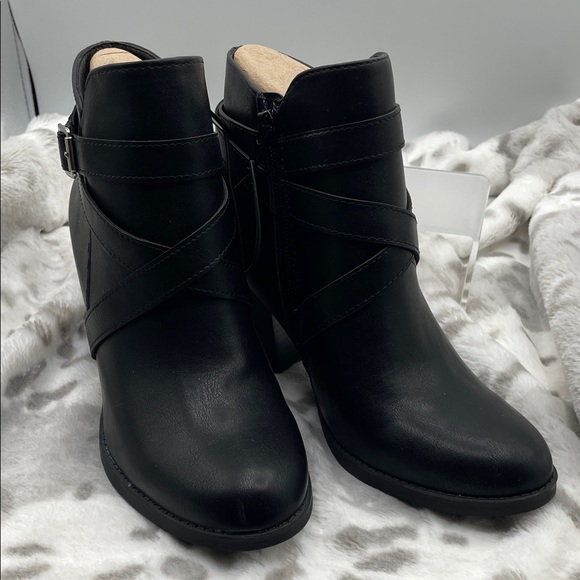 Style & Co Harmony Buckled Dress Booties, black ankle boots size 6 - Picture 1 of 1